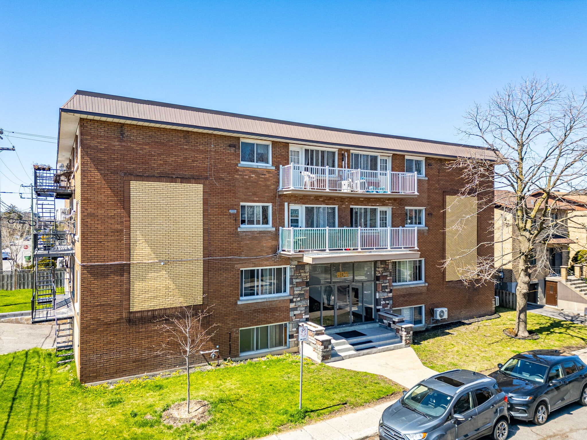 805 25e Av, Lachine, QC for sale Primary Photo- Image 1 of 1