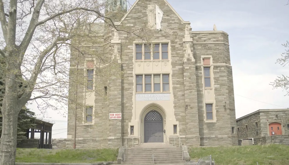 401 E Roosevelt Blvd, Philadelphia, PA for lease - Building Photo - Image 2 of 4