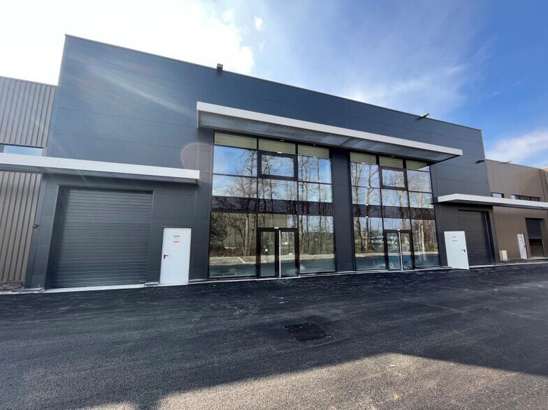 Flex dans Mérignac à louer - Photo du bâtiment - Image 1 de 8