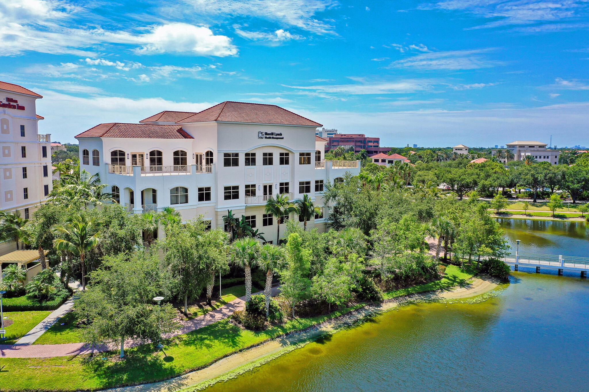 3507 Kyoto Gardens Dr, Palm Beach Gardens, FL à louer Photo du bâtiment- Image 1 de 9