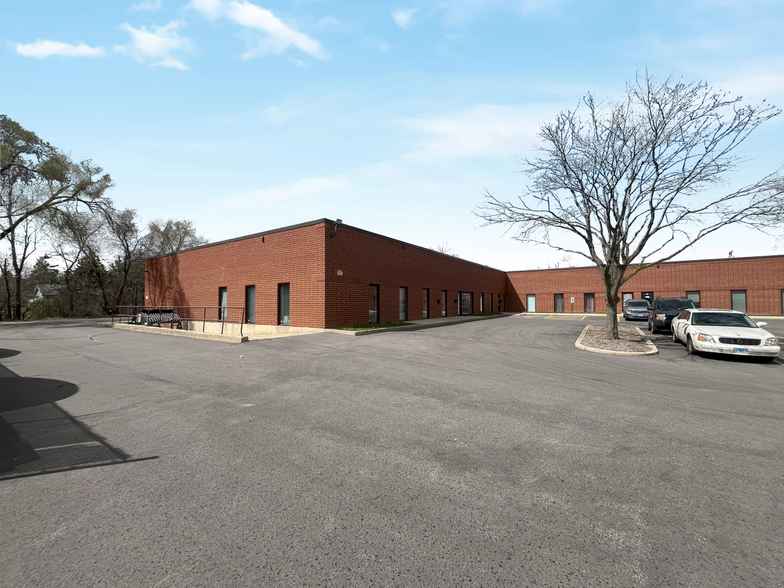 416 S Vermont St, Palatine, IL for lease - Building Photo - Image 2 of 7