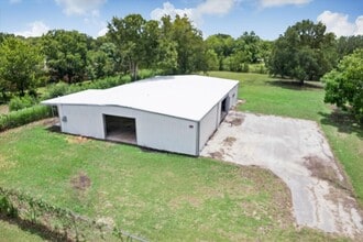 610 New York St, Navasota, TX à louer Photo du bâtiment- Image 1 de 11