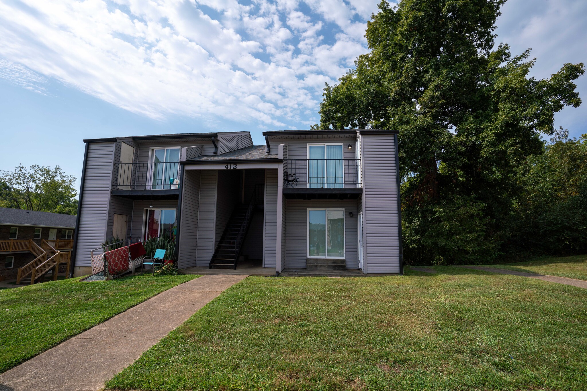 412 Woodcreek Dr, Radcliff, KY for sale Primary Photo- Image 1 of 36