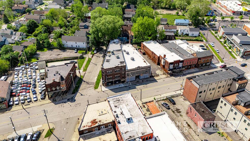 4517 Lorain Ave, Cleveland, OH for lease - Building Photo - Image 3 of 4