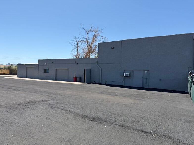 10729 N 19th Ave, Phoenix, AZ à vendre - Photo du bâtiment - Image 3 de 21