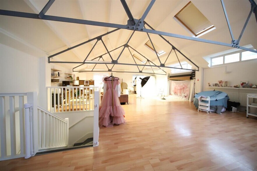 311 Chase Rd, Londres à louer - Photo intérieure - Image 3 de 32