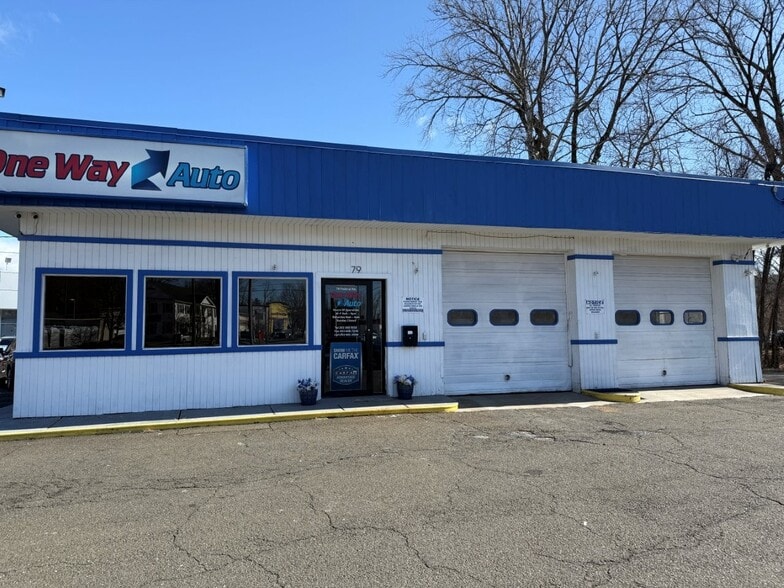 79 Federal Rd, Danbury, CT for sale - Building Photo - Image 2 of 10