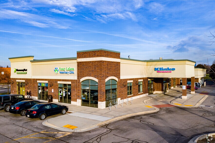 4518-4522 Monona Dr, Madison, WI à louer - Photo du bâtiment - Image 1 de 14