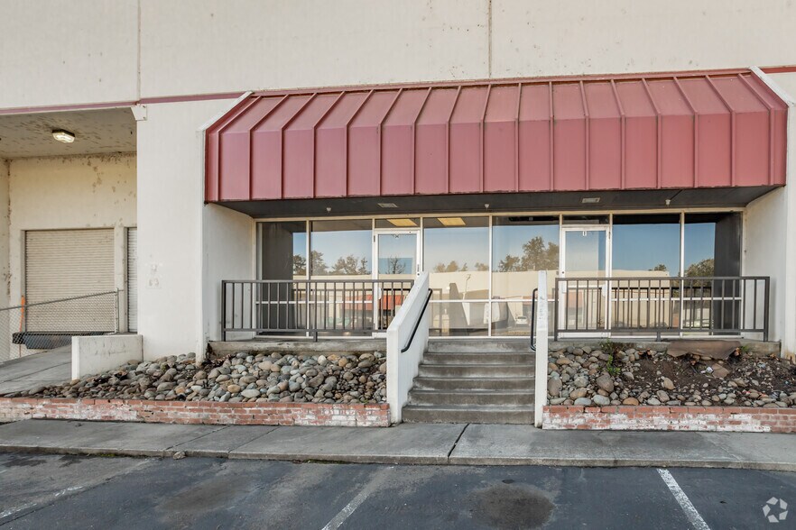 800 N 10th St, Sacramento, CA for sale - Building Photo - Image 2 of 10