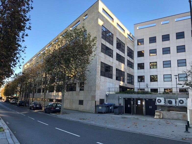 4 Rue Joseph Monier, Rueil-Malmaison à louer - Photo du bâtiment - Image 1 de 11