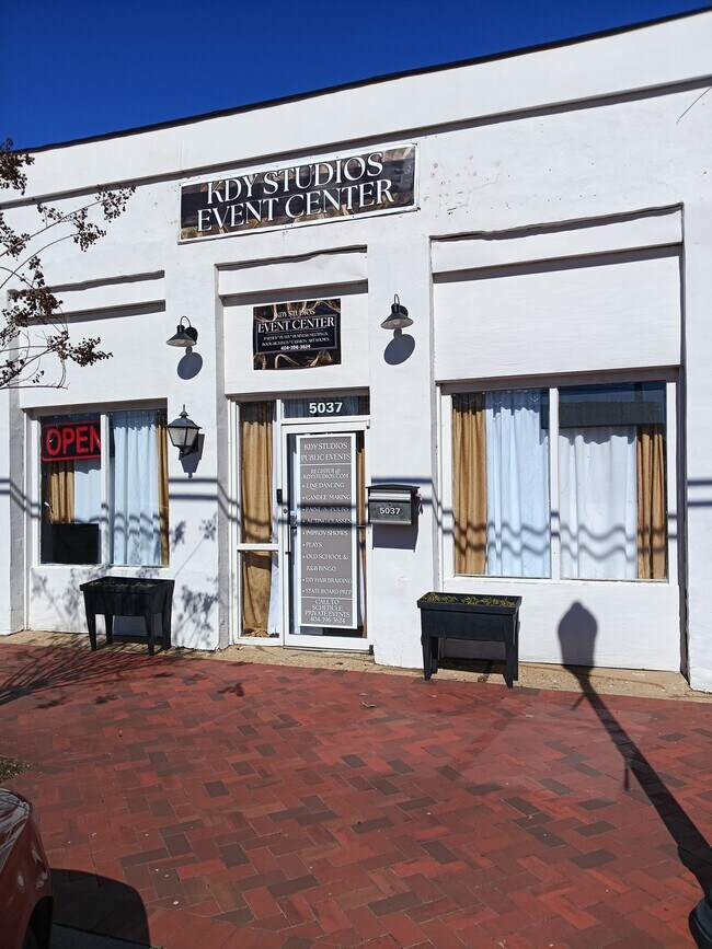 Plus de détails pour 5037 Union St, Union City, GA - Commerce de détail à vendre