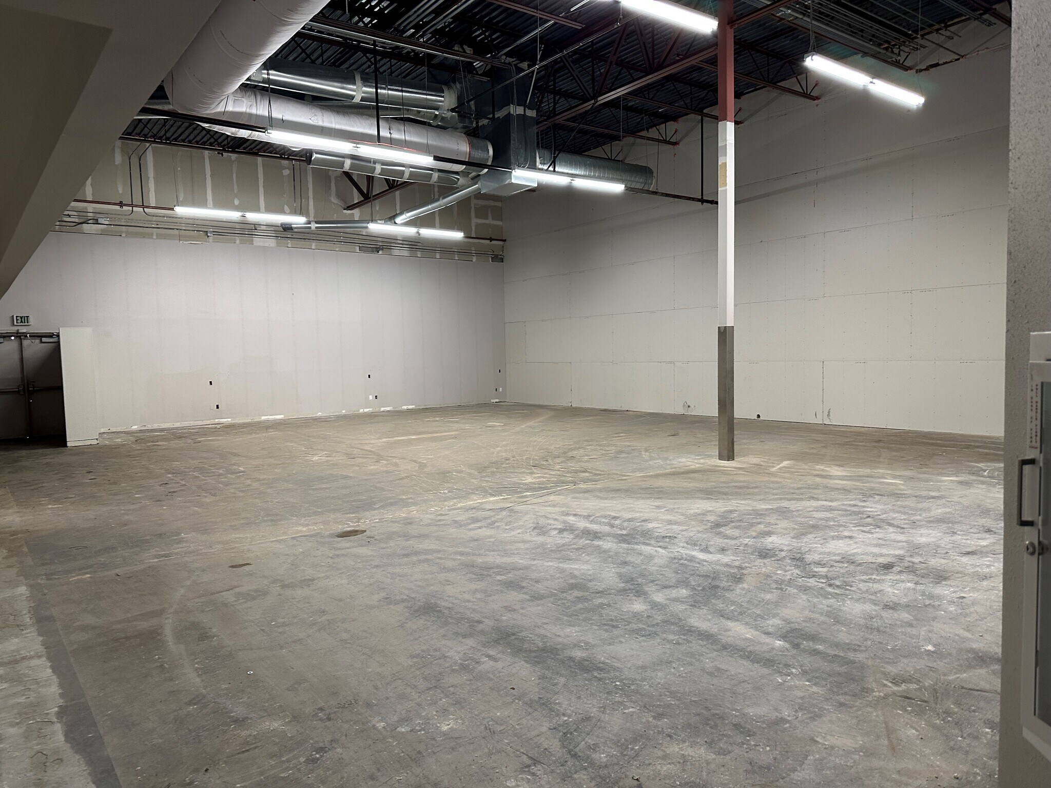 3745 Harrison Ave, Butte, MT for lease Interior Photo- Image 1 of 1