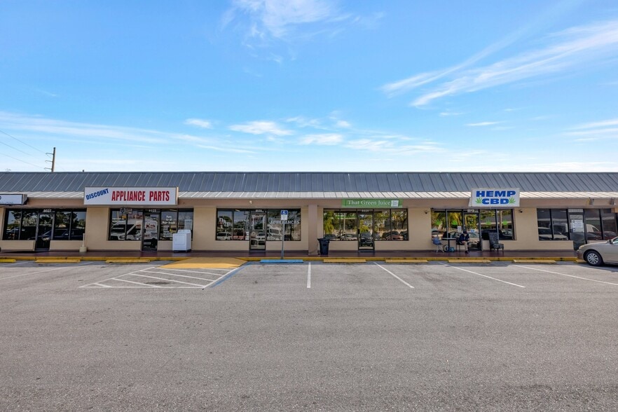 7991-8031 S Us-1 Hwy, Port Saint Lucie, FL for lease - Primary Photo - Image 1 of 32