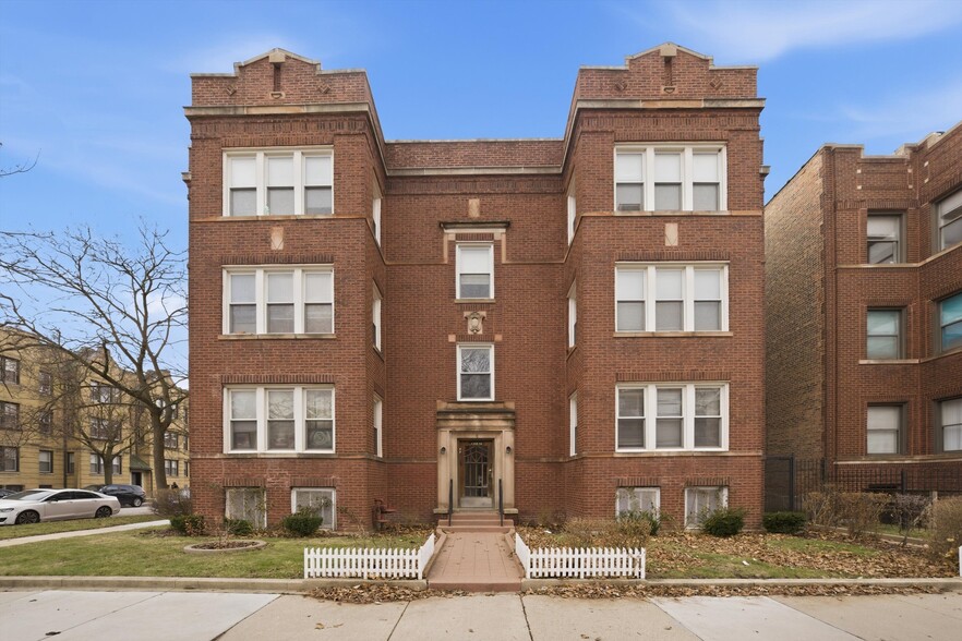 10952 S Vernon Ave, Chicago, IL for sale - Building Photo - Image 2 of 7
