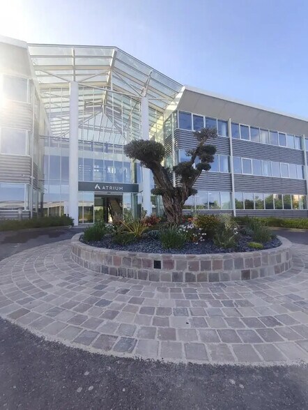 Bureau dans Argenteuil à louer - Photo du bâtiment - Image 3 de 18