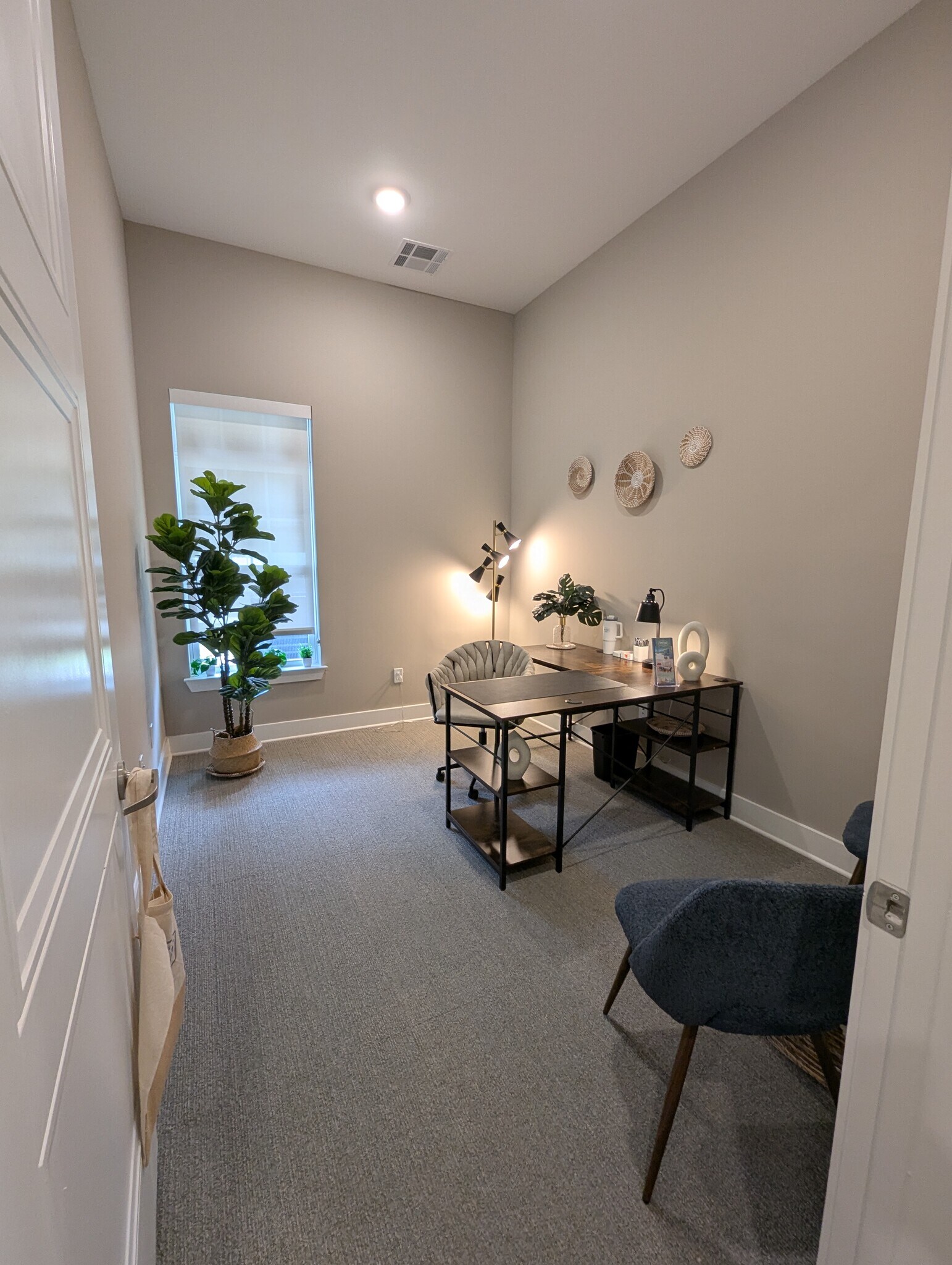 1000 Brunswick Cir, Brunswick, GA for lease Interior Photo- Image 1 of 1