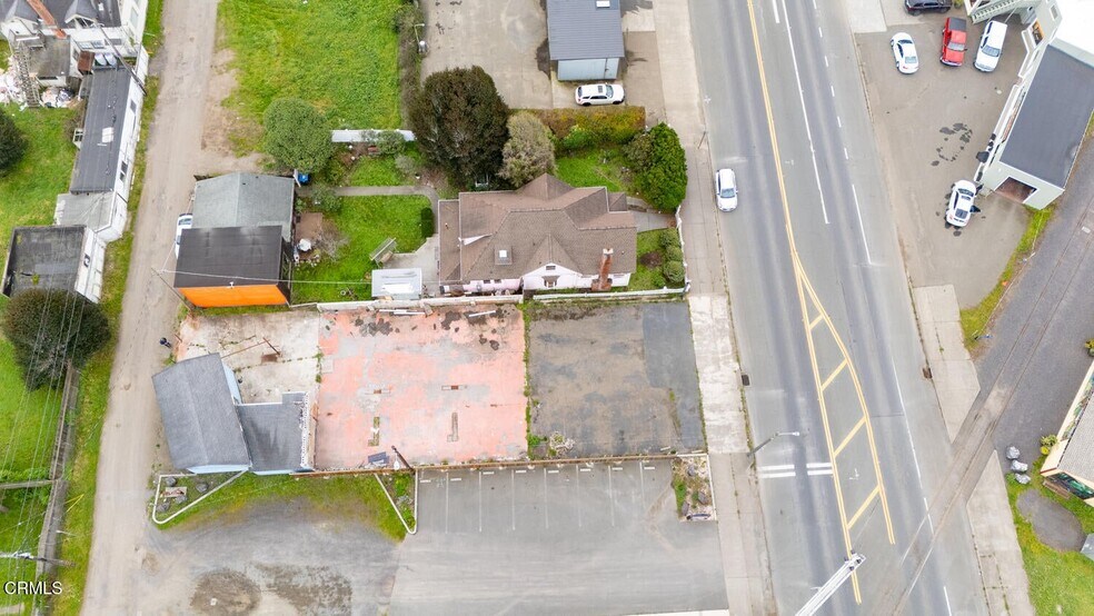 530 Main St, Fort Bragg, CA à vendre - Aérien - Image 2 de 14