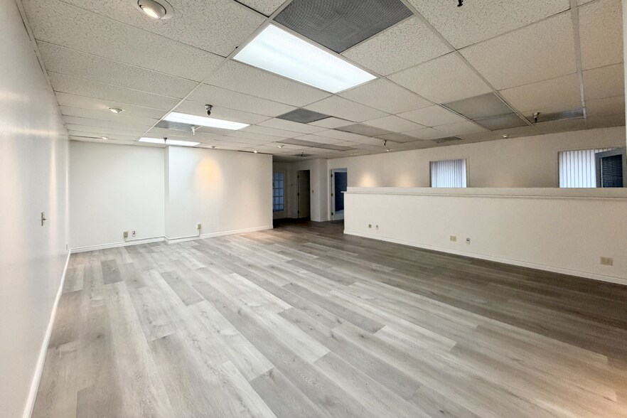 430 S Garfield Ave, Alhambra, CA à louer - Photo intérieure - Image 2 de 29
