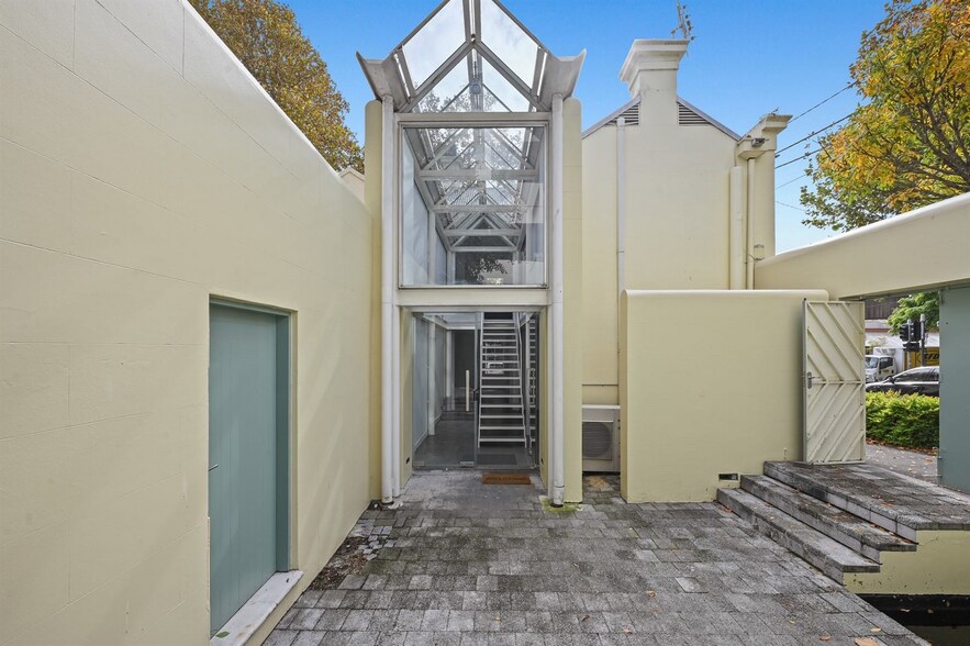 129 Bourke St, Woolloomooloo à louer - Photo du bâtiment - Image 2 de 2
