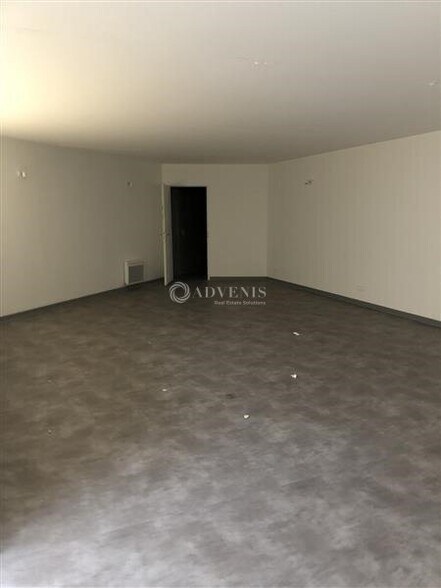 Retail in Nancy for sale - Interior Photo - Image 3 of 6