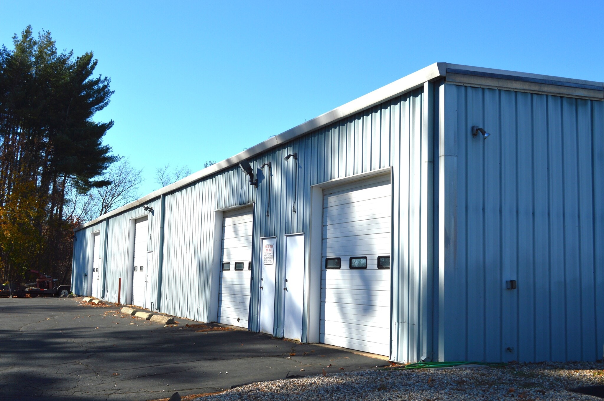 15 Herman Dr, Simsbury, CT for lease Building Photo- Image 1 of 11