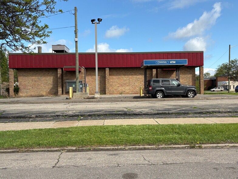 12300 Morang Rd, Detroit, MI à vendre - Photo du bâtiment - Image 2 de 45