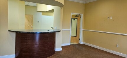8640 E County Road 466, The Villages, FL for lease Interior Photo- Image 2 of 13