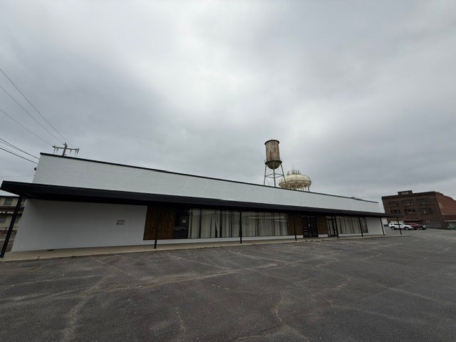 111 Salem St, Thomasville, NC for lease - Building Photo - Image 3 of 6