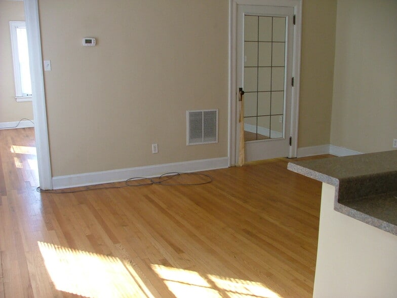 317 E 38th St, Indianapolis, IN for sale - Building Photo - Image 3 of 22