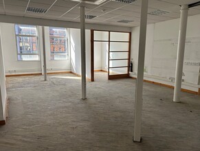 71 Royal Ave, Belfast for lease Interior Photo- Image 2 of 8