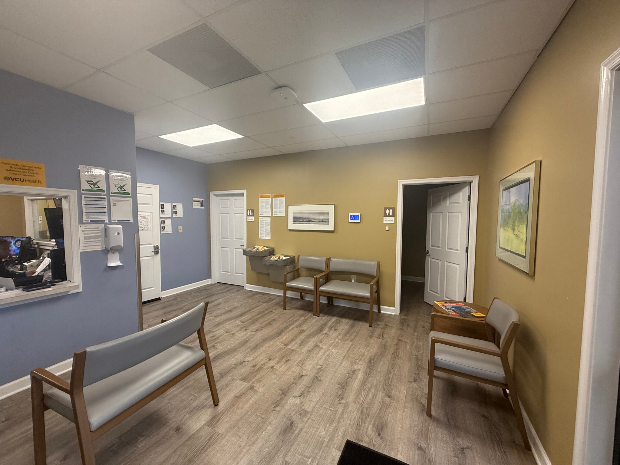 321 Park Hill Dr, Fredericksburg, VA à vendre Photo intérieure- Image 1 de 11