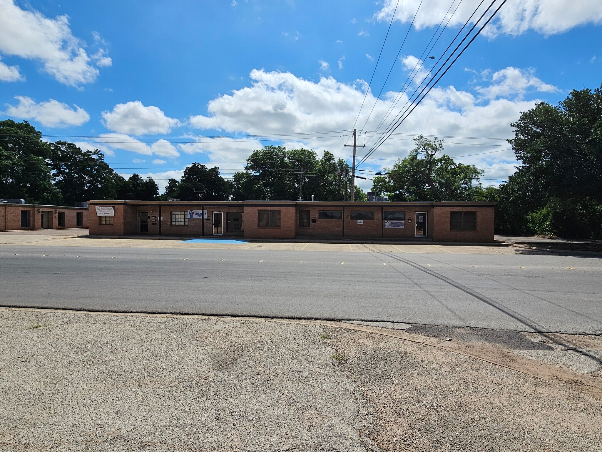 209 S Leggett Dr, Abilene, TX à vendre Photo du bâtiment- Image 1 de 27