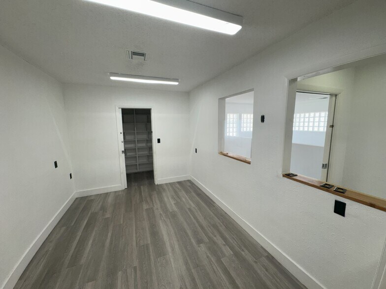 795 S Federal Hwy, Hollywood, FL à louer - Photo du bâtiment - Image 3 de 16