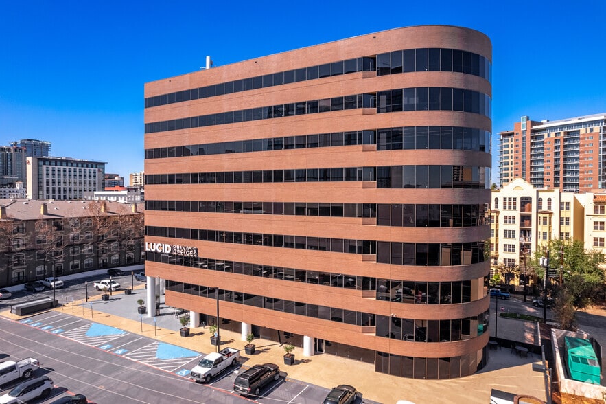 2626 cole Ave, Dallas, TX for lease - Building Photo - Image 2 of 17