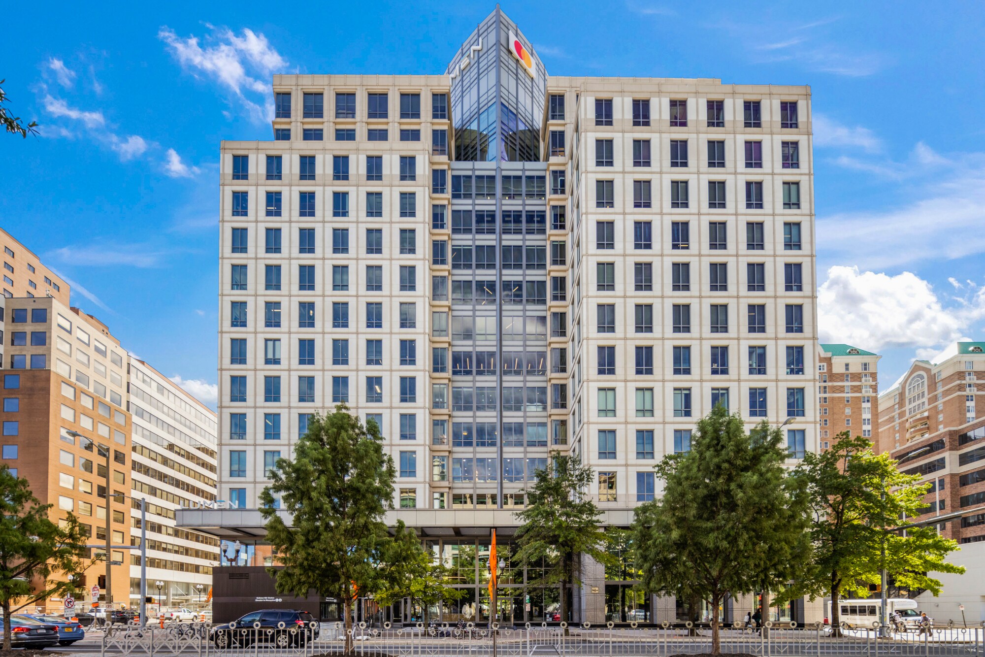 4250 N Fairfax Dr, Arlington, VA à louer Photo principale- Image 1 de 6