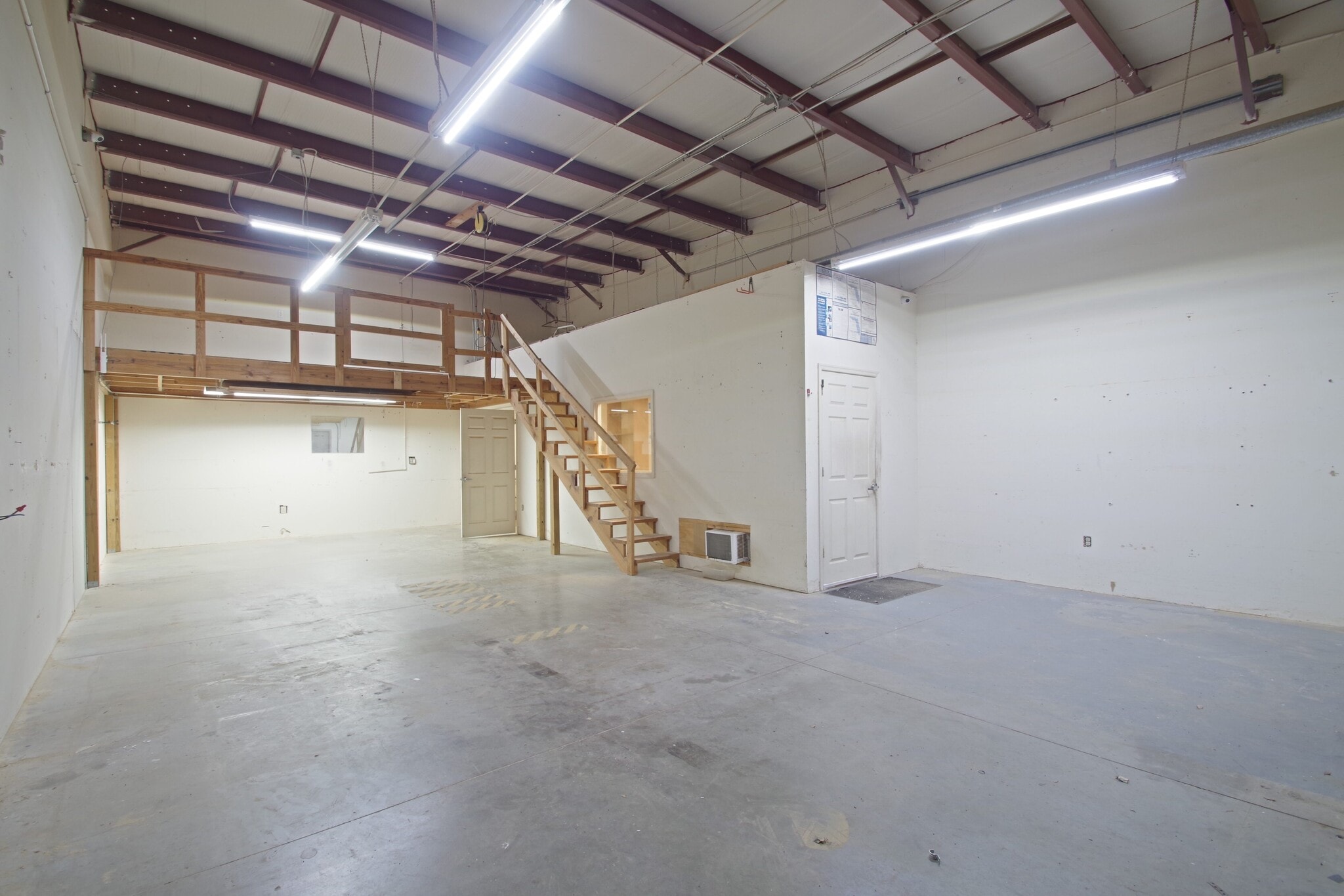 1525 NW 3rd St, Deerfield Beach, FL for lease Interior Photo- Image 1 of 13