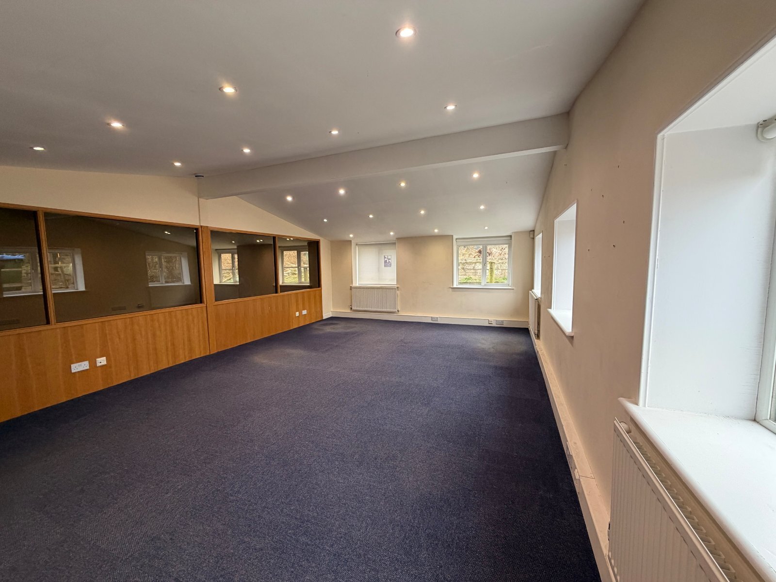 Southlands Ln, West Chiltington for lease Interior Photo- Image 1 of 6