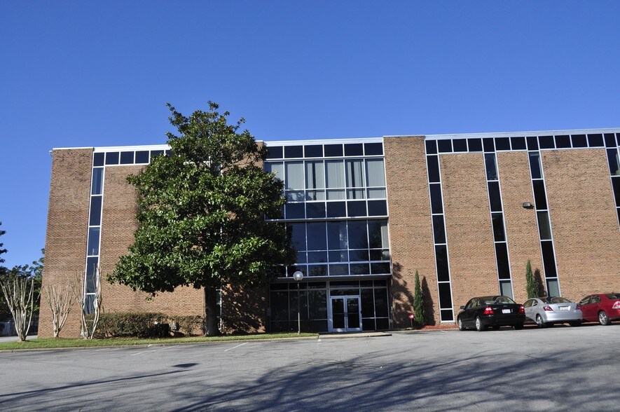 2634 Durham Chapel Hill Blvd, Durham, NC à louer - Photo du bâtiment - Image 1 de 6