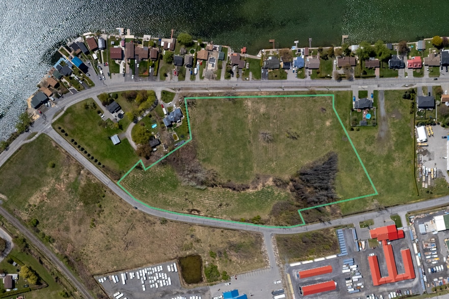 58 Bd du Bord de l'Eau, Salaberry-de-valleyfield, QC à vendre - Photo du bâtiment - Image 2 de 5