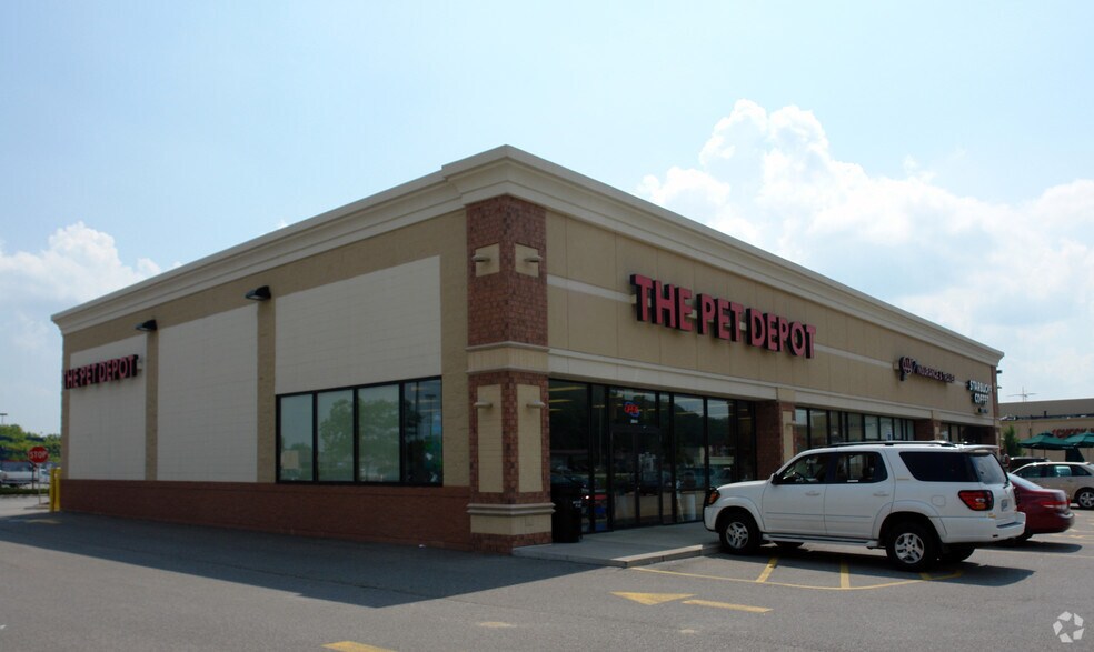 3820-3900 44th Ave, Moline, IL à louer - Photo du bâtiment - Image 3 de 8