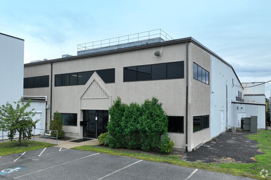 2 Opportunity Way, Newburyport, MA à louer - Photo principale - Image 2 de 7