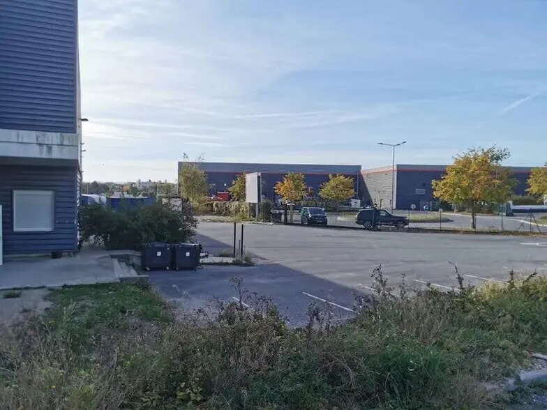 Industrial in Reims for sale - Building Photo - Image 3 of 9