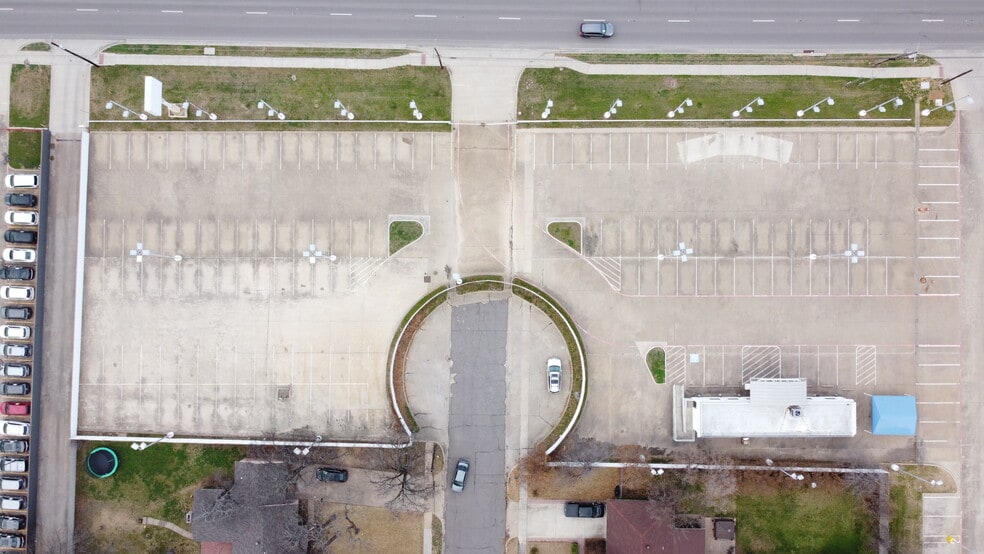 1700 E Airport Fwy, Irving, TX for sale - Building Photo - Image 2 of 8