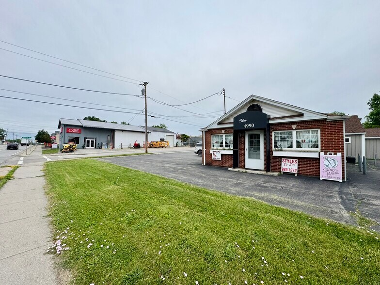 4990 Broadway, Depew, NY à louer - Photo du bâtiment - Image 2 de 21