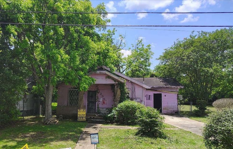 3235 Waverly St, Beaumont, TX for sale - Primary Photo - Image 1 of 3
