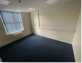 47 North Rd, Retford for lease Interior Photo- Image 2 of 4