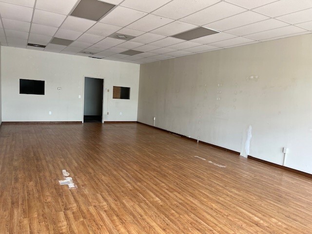 4917 Richmond-Tappahannock Hwy, Aylett, VA for lease - Interior Photo - Image 2 of 3