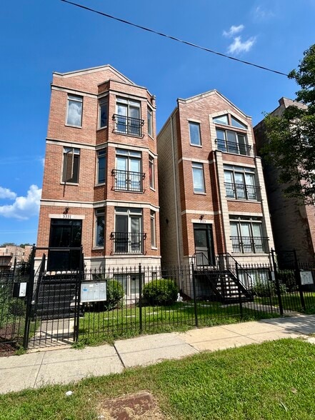 5331 S Calumet Ave, Chicago, IL à vendre - Photo du bâtiment - Image 2 de 23