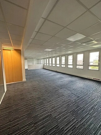 More details for 2 Rue Du 19 Mars 1962, Clichy - Office for Lease