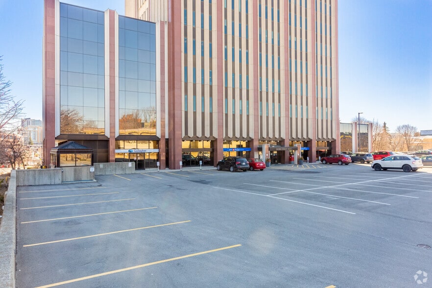 20 Erb St W, Waterloo, ON for lease - Building Photo - Image 3 of 5